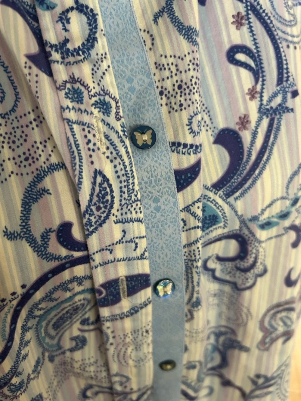 Robert Graham 3/4 Sleeve Women’s Button Down Top - Picture 4 of 14